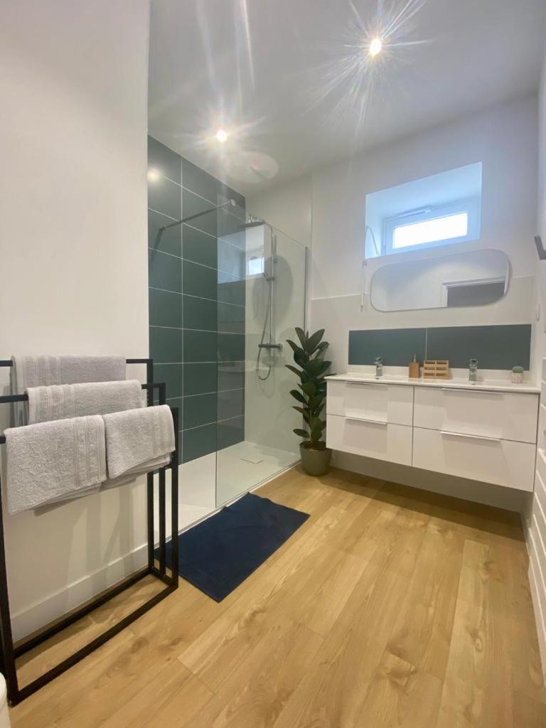 Elegance & Confort Au Coeur De Cholet ! Luaran gambar